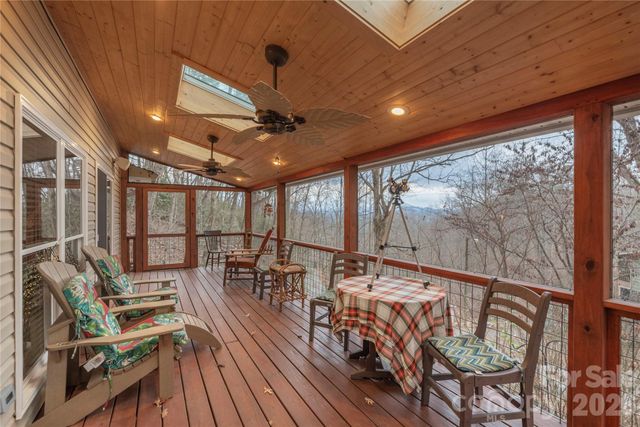 12 Bear Cove Lane, Bryson City, NC 28713