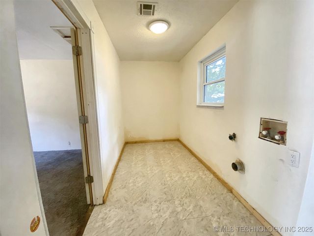 1648 Louise Street, Westville, OK 74965