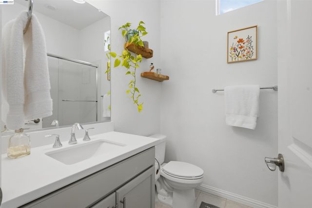 440 Pawnee Ln, Alameda, CA 94501