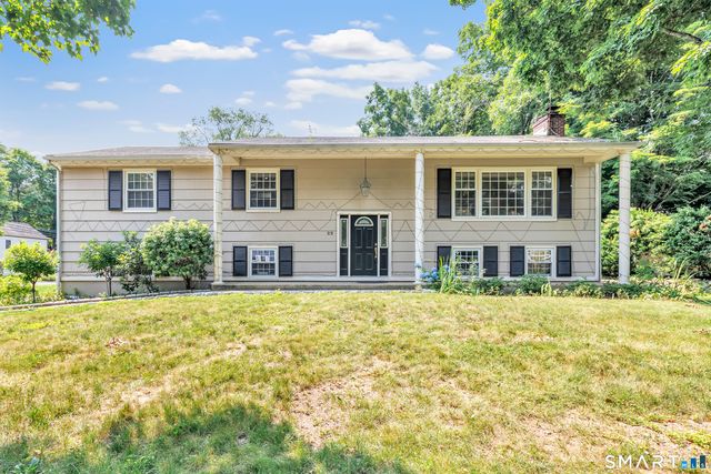 22 Old Lantern Place, Norwalk, CT 06851