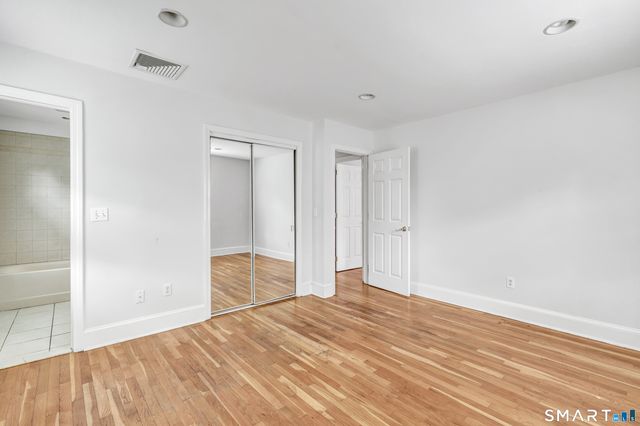 22 Old Lantern Place, Norwalk, CT 06851