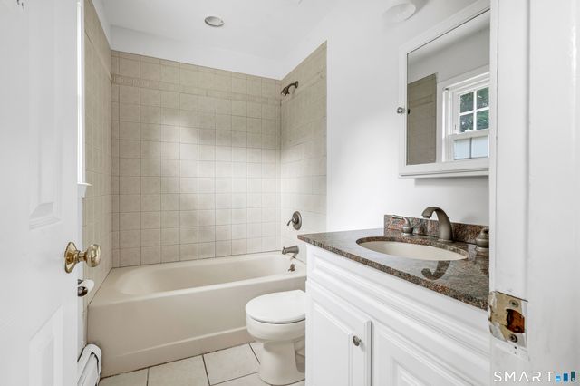 22 Old Lantern Place, Norwalk, CT 06851