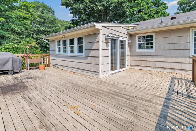 22 Old Lantern Place, Norwalk, CT 06851