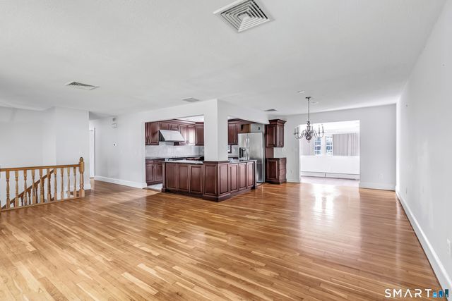 22 Old Lantern Place, Norwalk, CT 06851