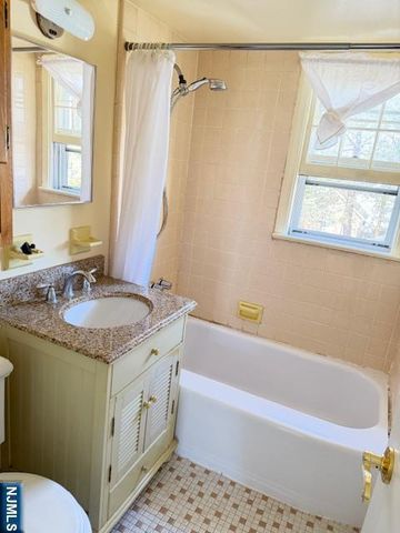 39 Franklin 2, Tenafly, NJ 07670