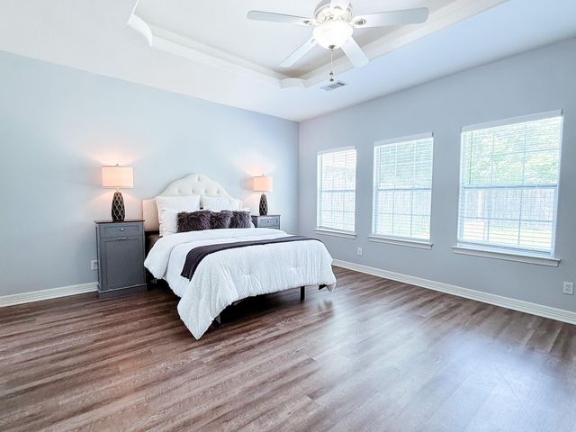 540 Springwood Drive, Conroe, TX 77385
