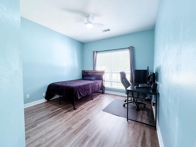 540 Springwood Drive, Conroe, TX 77385