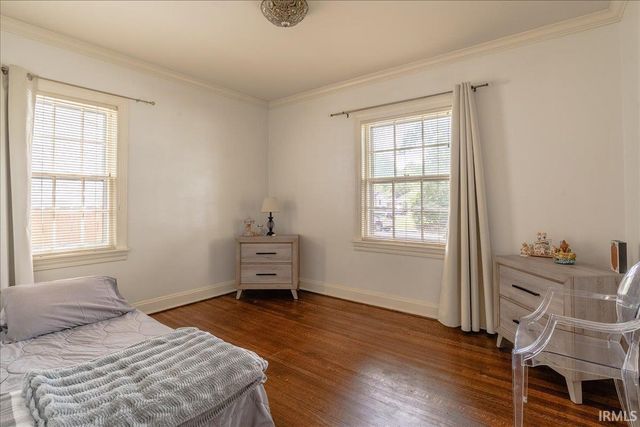 3306 Bayard Park Drive, Evansville, IN 47714