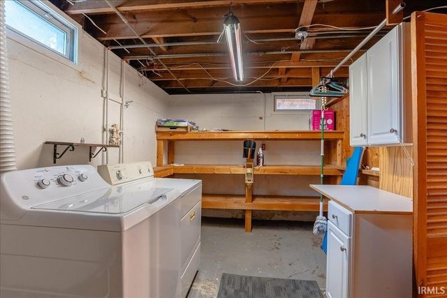 3306 Bayard Park Drive, Evansville, IN 47714