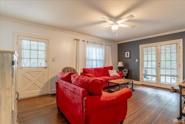 3306 Bayard Park Drive, Evansville, IN 47714