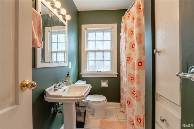 3306 Bayard Park Drive, Evansville, IN 47714