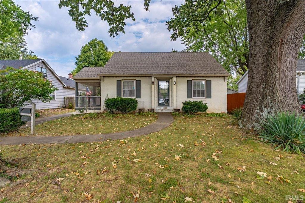 3306 Bayard Park Drive, Evansville, IN 47714
