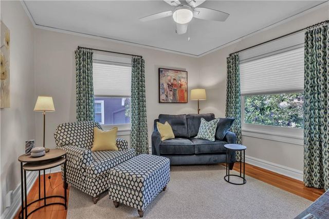 5718 Mcgee Street, Kansas City, MO 64113