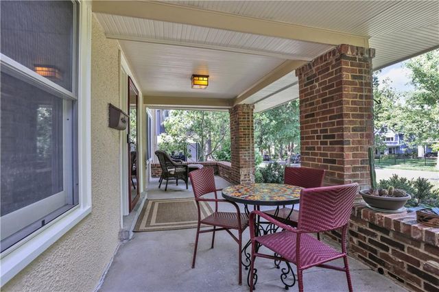 5718 Mcgee Street, Kansas City, MO 64113