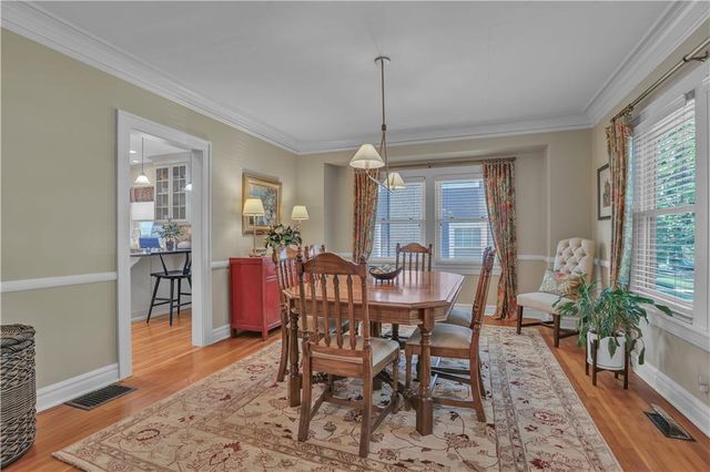 5718 Mcgee Street, Kansas City, MO 64113