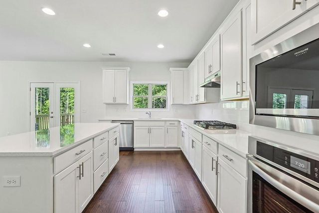 5816 Creek Indian Drive, Sugar Hill, GA 30518