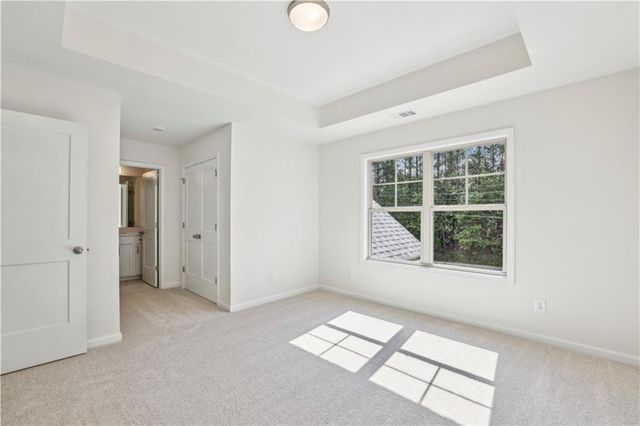 5816 Creek Indian Drive, Sugar Hill, GA 30518