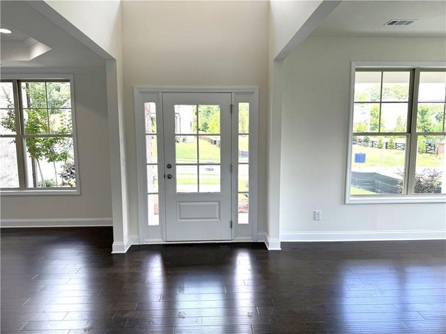 5816 Creek Indian Drive, Sugar Hill, GA 30518