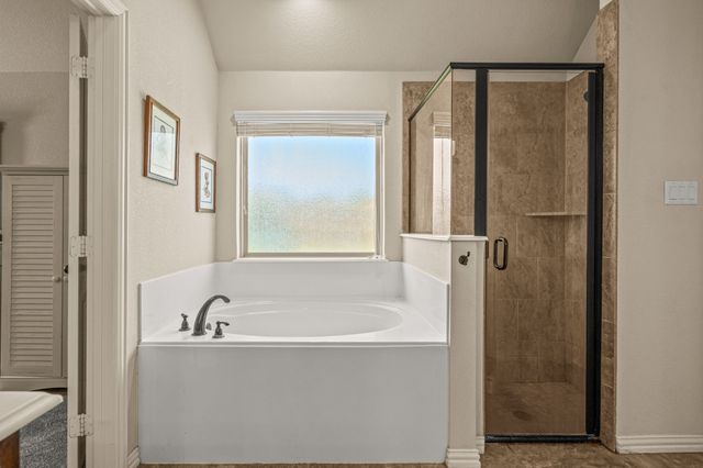 108 Bosque Court, Azle, TX 76020