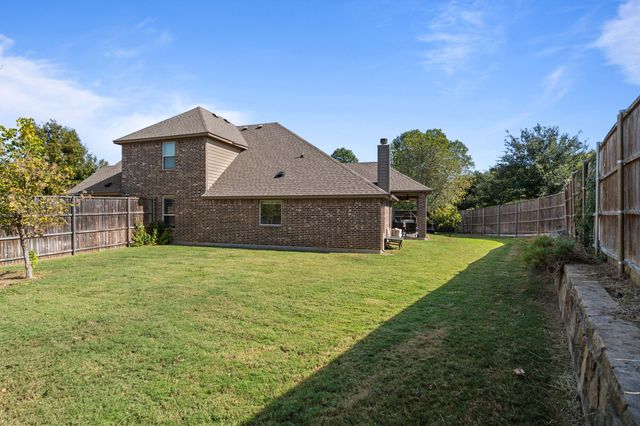 108 Bosque Court, Azle, TX 76020