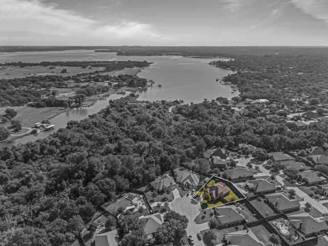 108 Bosque Court, Azle, TX 76020