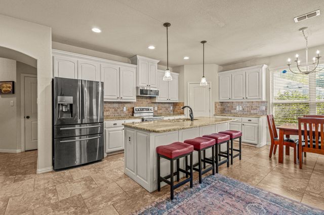 108 Bosque Court, Azle, TX 76020