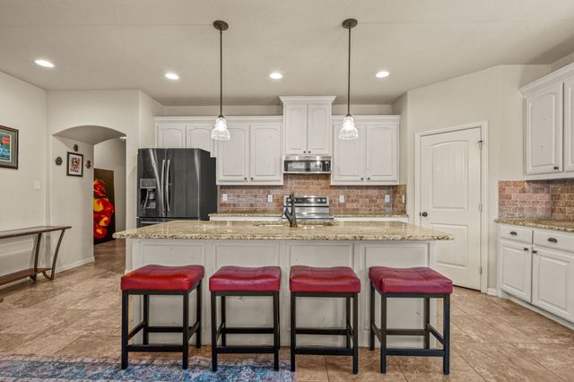 108 Bosque Court, Azle, TX 76020