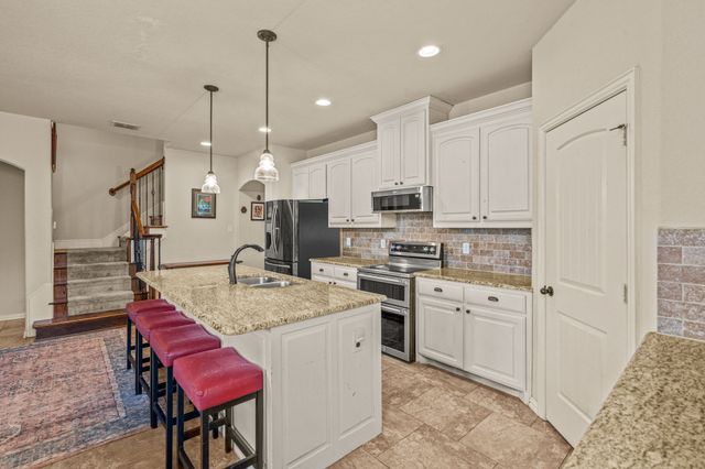 108 Bosque Court, Azle, TX 76020