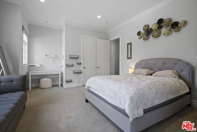 22510 La Quilla Drive, Chatsworth (los Angeles), CA 91311