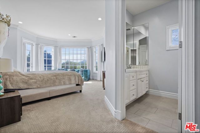 22510 La Quilla Drive, Chatsworth (los Angeles), CA 91311