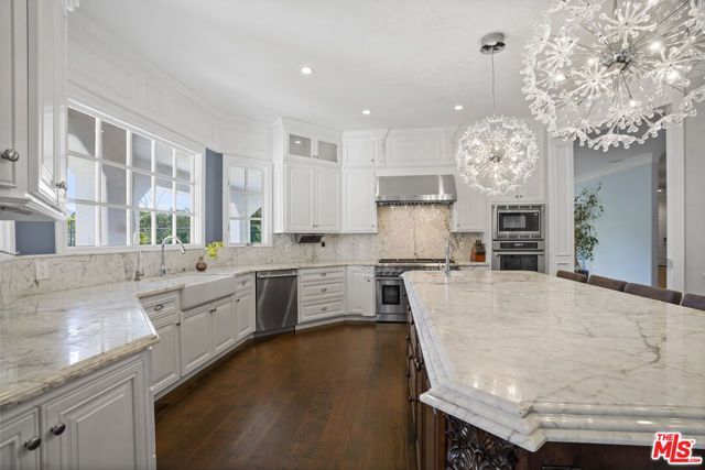 22510 La Quilla Drive, Chatsworth (los Angeles), CA 91311