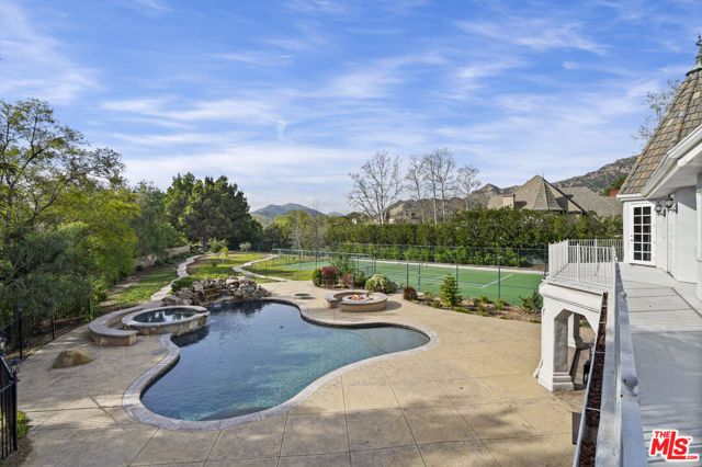 22510 La Quilla Drive, Chatsworth (los Angeles), CA 91311