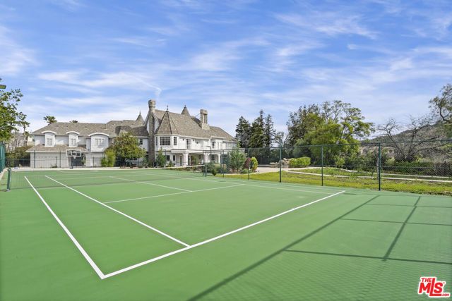 22510 La Quilla Drive, Chatsworth (los Angeles), CA 91311