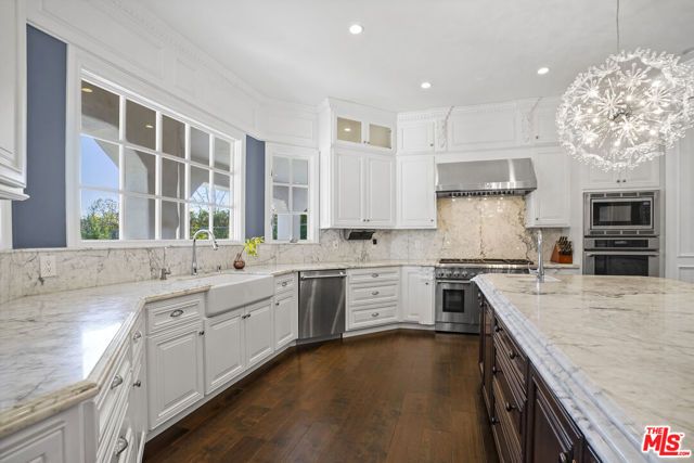 22510 La Quilla Drive, Chatsworth (los Angeles), CA 91311