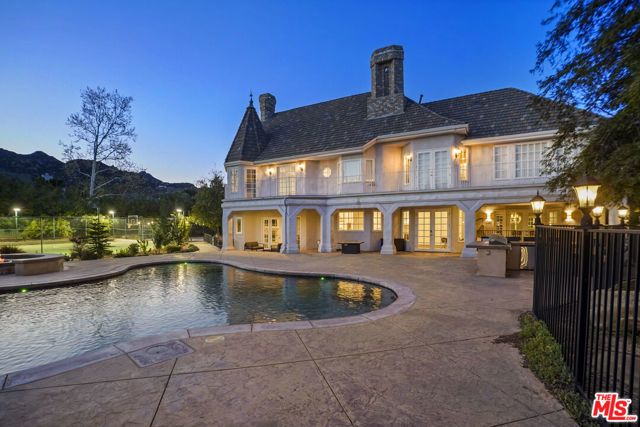 22510 La Quilla Drive, Chatsworth (los Angeles), CA 91311