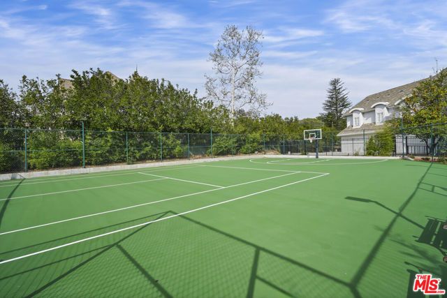 22510 La Quilla Drive, Chatsworth (los Angeles), CA 91311