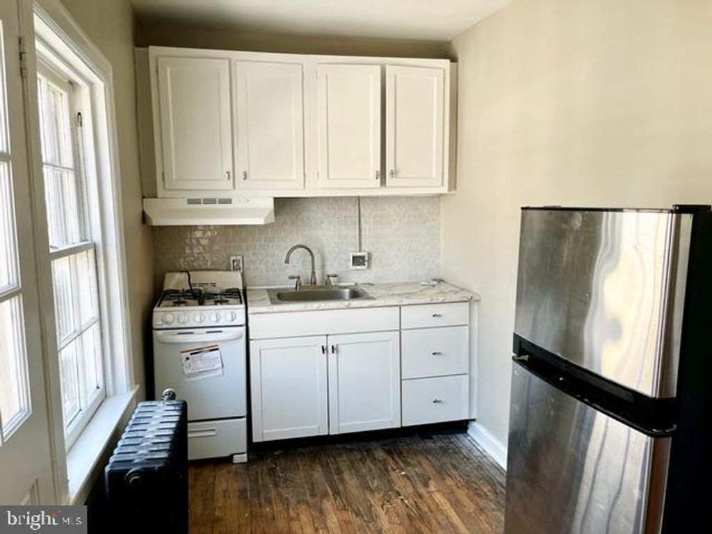 804 N WEST ST, Wilmington, DE 19801