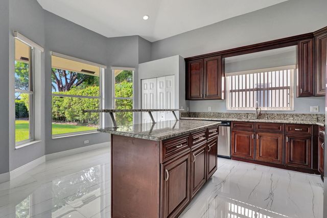 4190 Bahia Isle Circle, Wellington, FL 33449