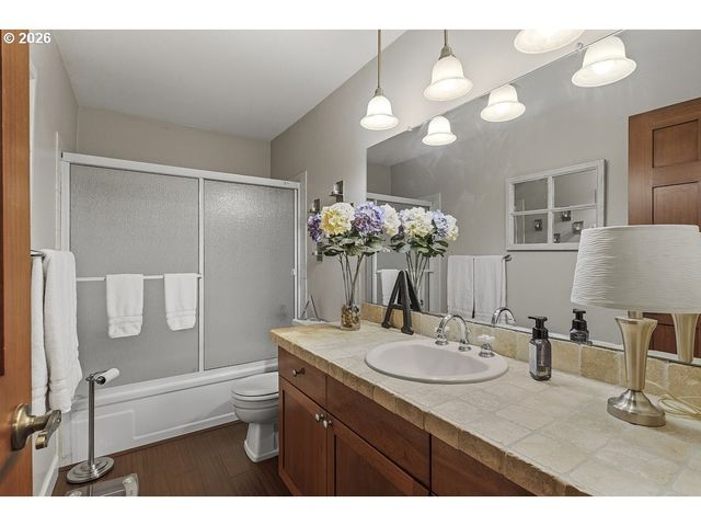 1962 Sw 27TH Dr, Gresham, OR 97080