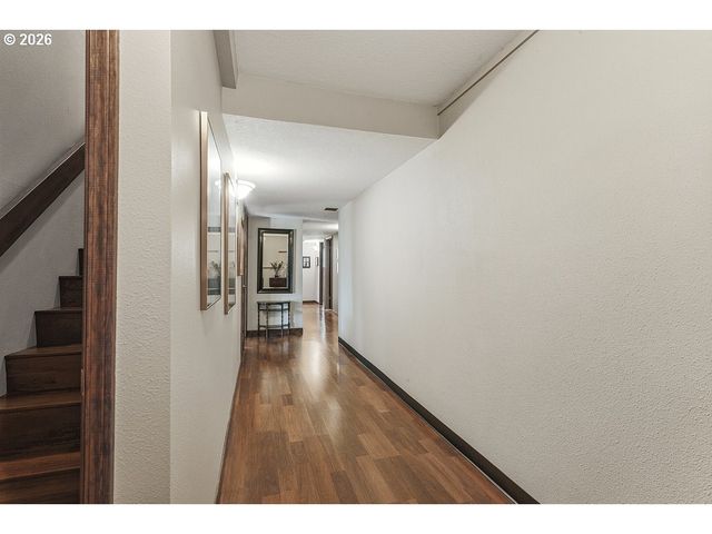 1962 Sw 27TH Dr, Gresham, OR 97080
