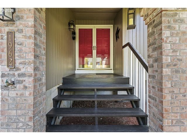 1962 Sw 27TH Dr, Gresham, OR 97080