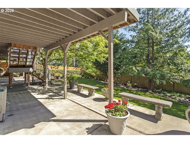 1962 Sw 27TH Dr, Gresham, OR 97080