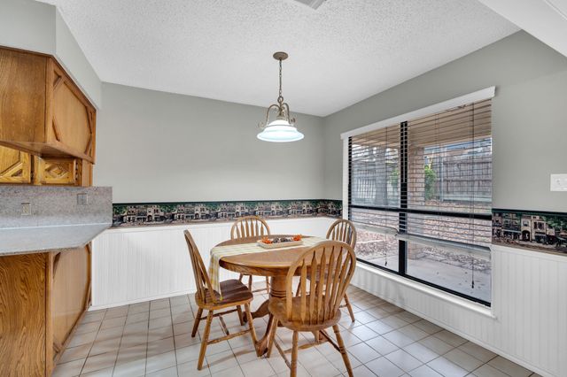 4515 Indian Oaks Trail, Arlington, TX 76017