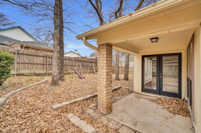 4515 Indian Oaks Trail, Arlington, TX 76017