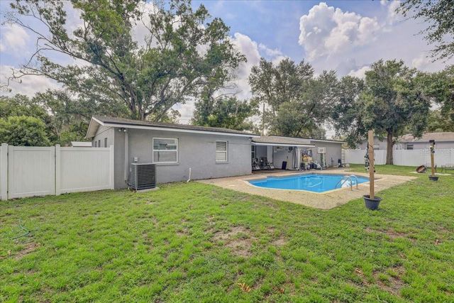 903 N BRACEWELL DRIVE, Plant City, FL 33563