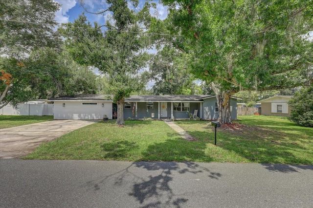 903 N BRACEWELL DRIVE, Plant City, FL 33563