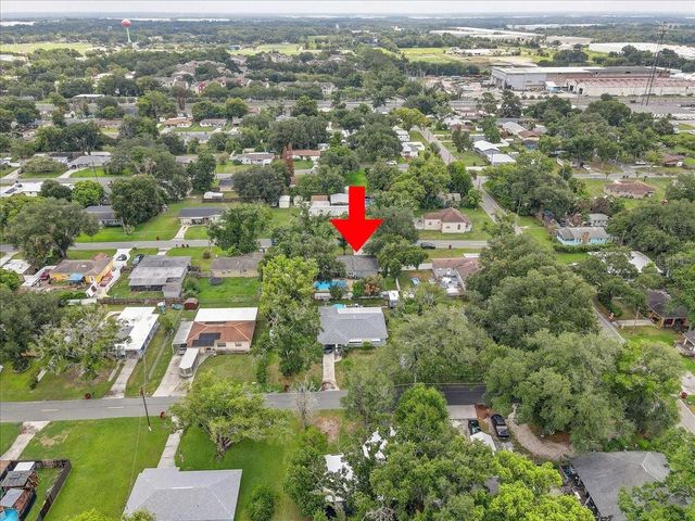 903 N BRACEWELL DRIVE, Plant City, FL 33563
