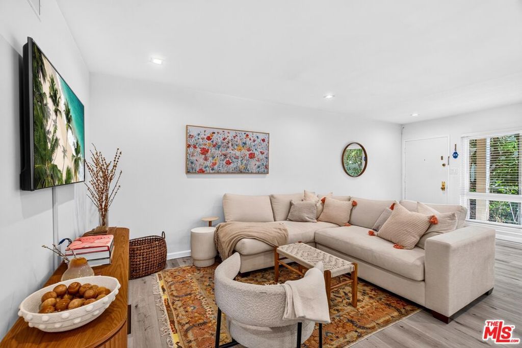Image 28 of property listing at 11670 W Sunset Boulevard 217, Los Angeles, CA 90049