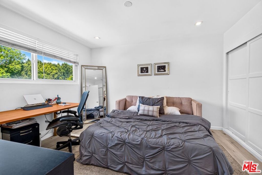 Image 34 of property listing at 11670 W Sunset Boulevard 217, Los Angeles, CA 90049