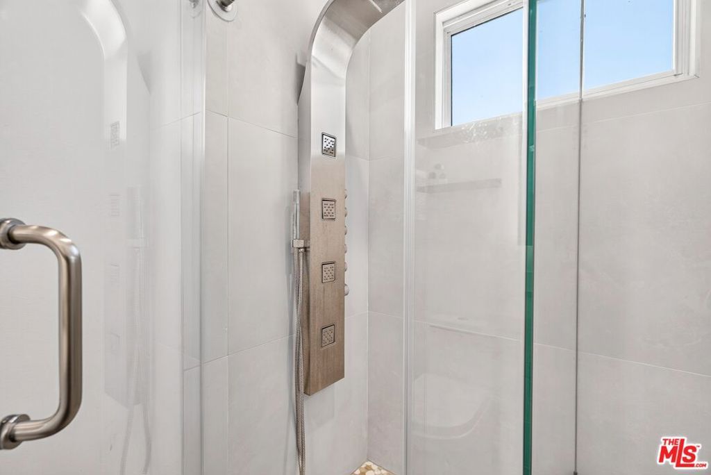 Image 37 of property listing at 11670 W Sunset Boulevard 217, Los Angeles, CA 90049